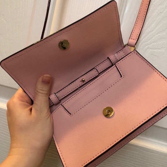 Kate Spade baby pink crossbody purse - Picture 5 of 9